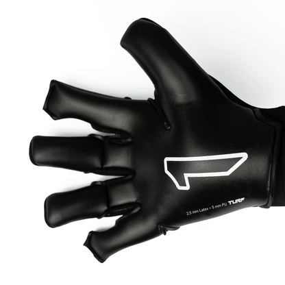 RINAT ARIES X TURF BLACK